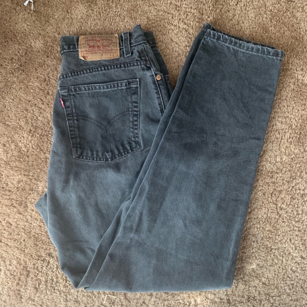 Comfy, well maintained, high waisted mom jeans